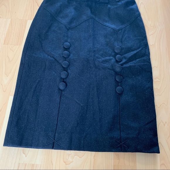 New Guess Skirt Size XS - Picture 2 of 9